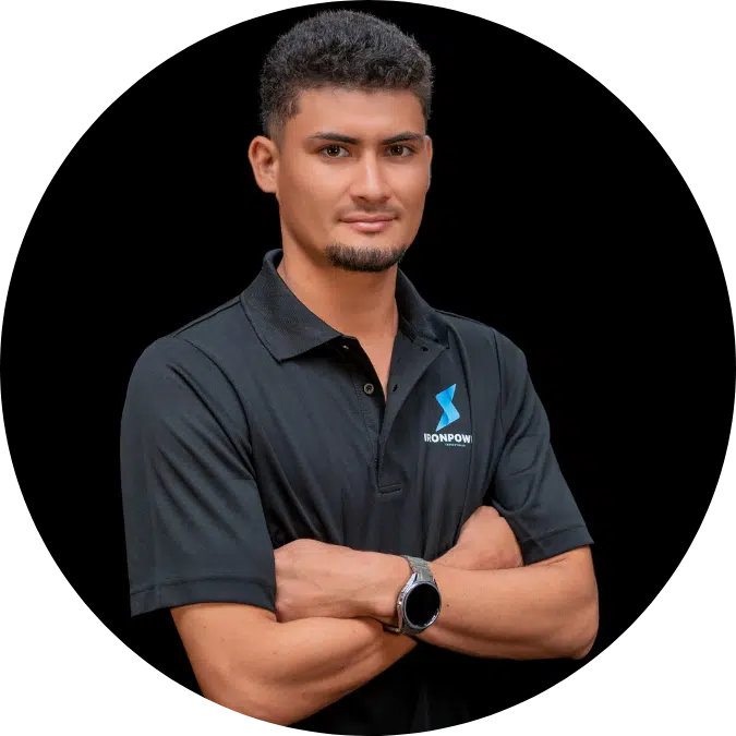 Josué Montoya Operations Manager