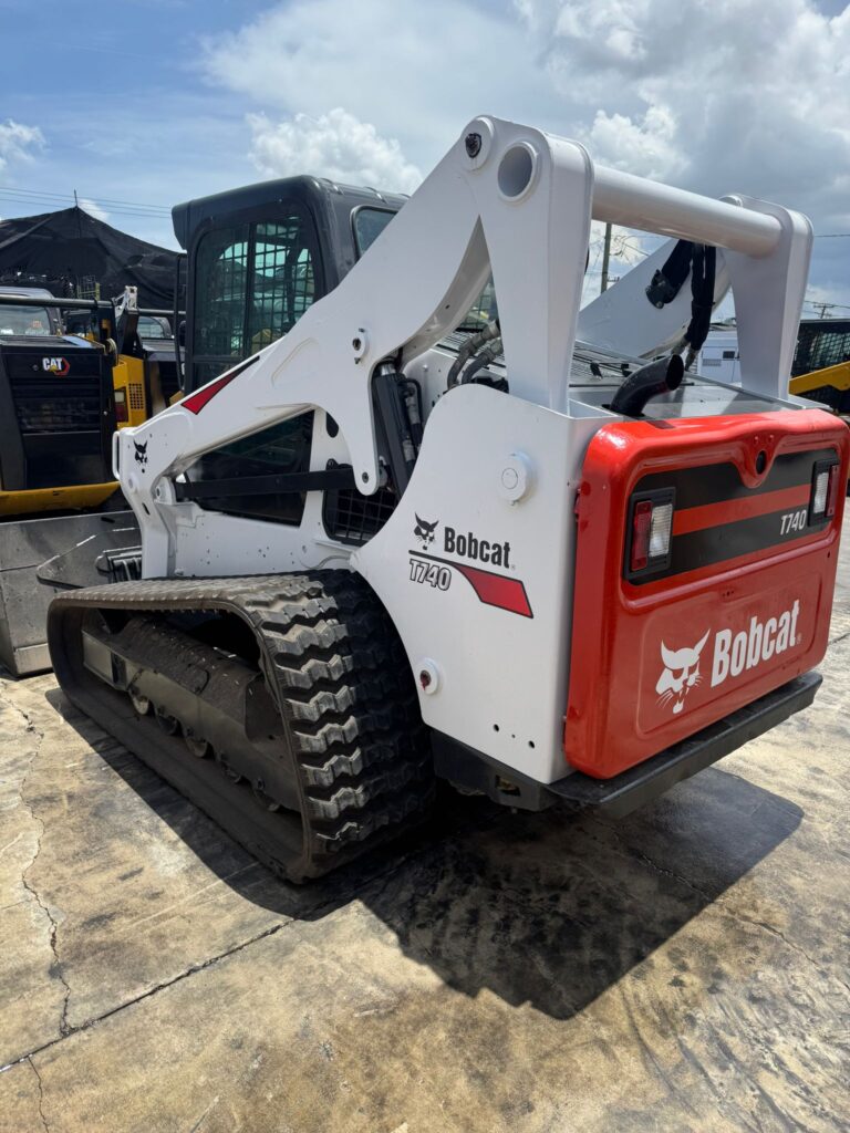 Bobcat t740 skid steer loader 2018 305900
