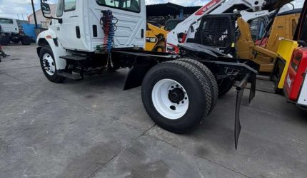 2006 International 4300-320129