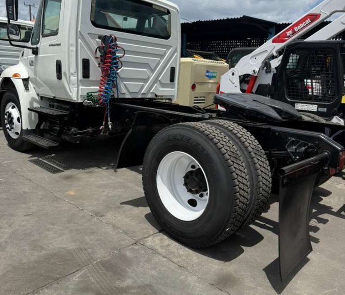 2006 International 4300-320129