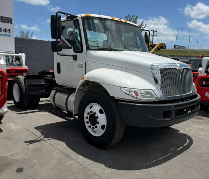 2006 International 4300-320129