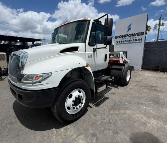 2006-International-4400-320128