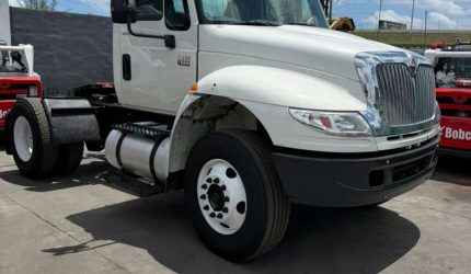 2006-International-4400-320128