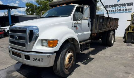 2007-Ford-F750-320139.