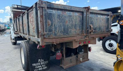 2007-Ford-F750-320139.