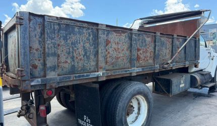 2007-Ford-F750-320139.
