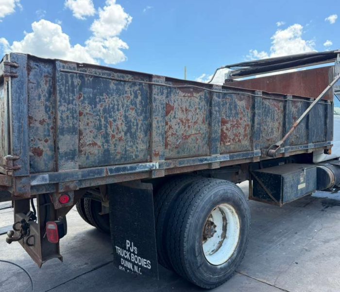 2007-Ford-F750-320139.