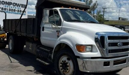 2007-Ford-F750-320139