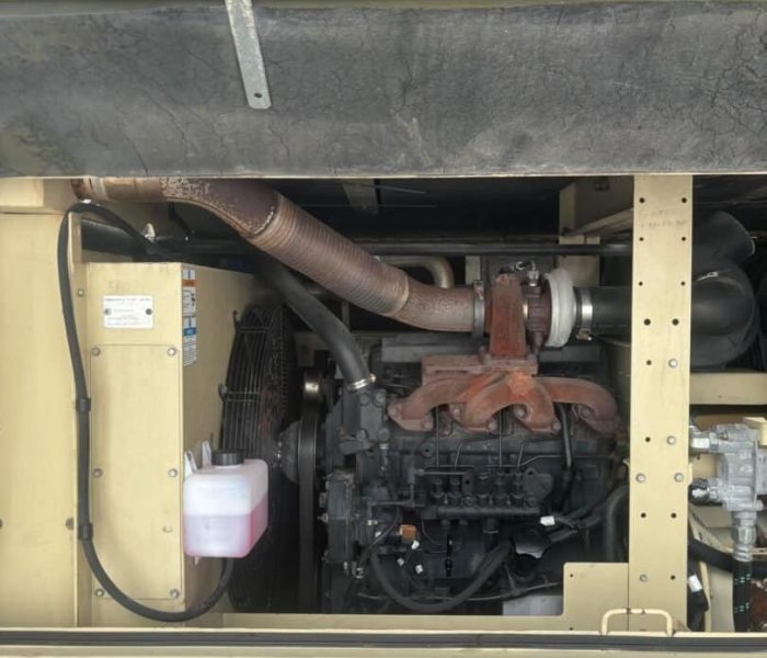 2010-Doosan-375-CFM-Towable-Diesel-Air-Compressor-3.jpeg