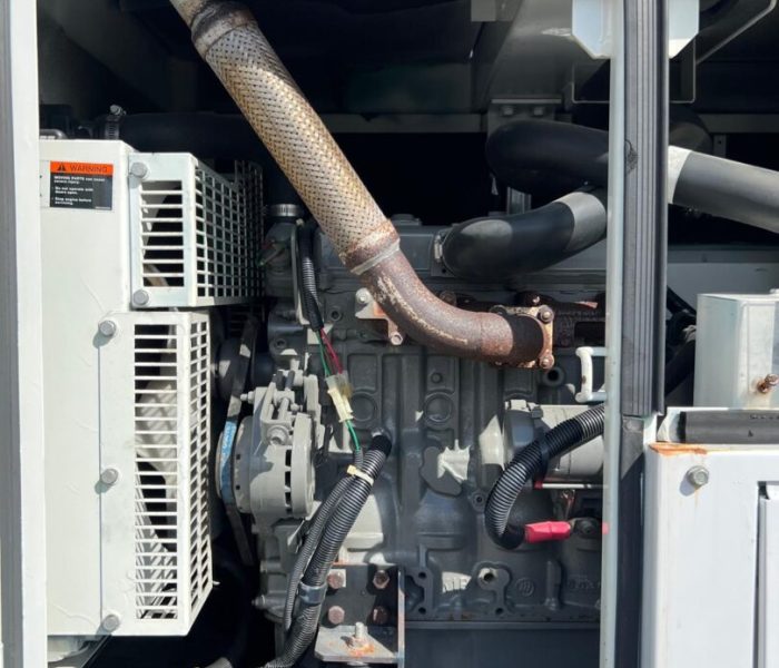 2013-Multiquip-WhisperWatt-Diesel-Generator-25-KVA-Trailer-Mounted-4.jpeg