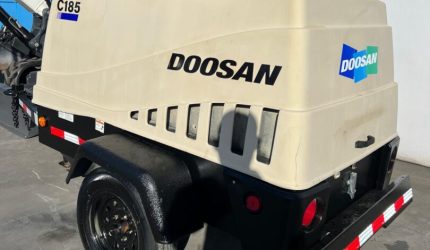 2014-DOOSAN-185-CFM-diesel-air-compressor-11050-2.jpg
