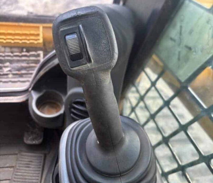 2015-Caterpillar-289D-Skid-Steer-Loader-10079-6.jpeg