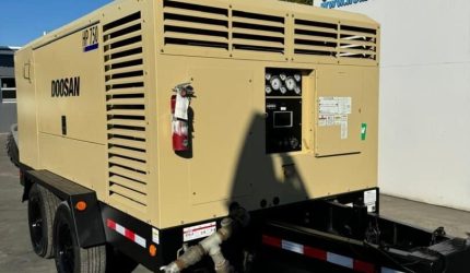 2015-DOOSAN-750-CFM-diesel-air-compressor-11045-4.jpeg