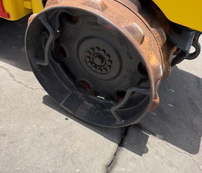 2016 BOMAG BMP8500 Compactor-320176