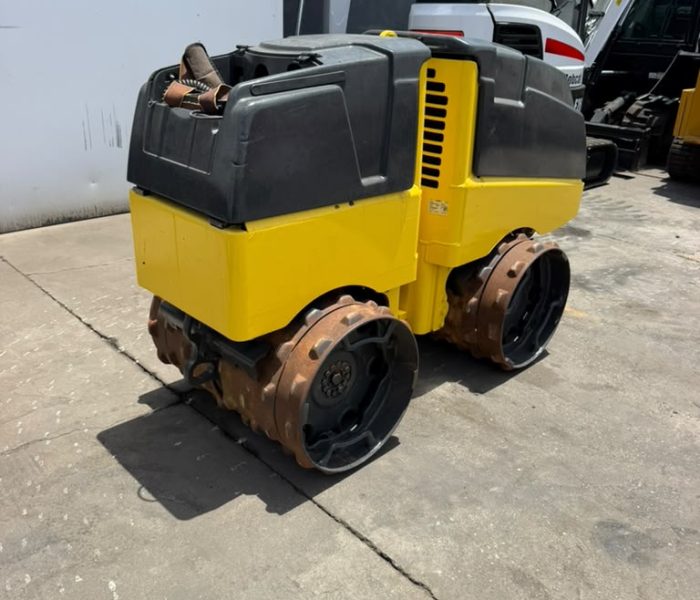 2016 BOMAG BMP8500 Compactor-320176