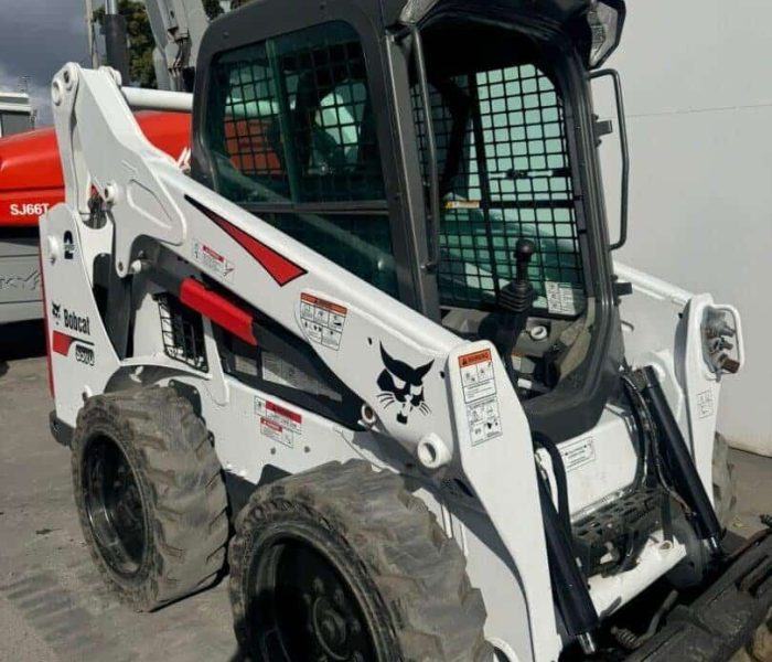 2016-Bobcat-S570-Skid-Steer-Loader-10039-2.jpeg