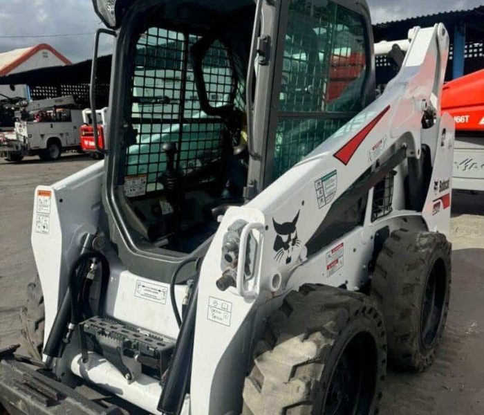 2016-Bobcat-S570-Skid-Steer-Loader-10039-3.jpeg