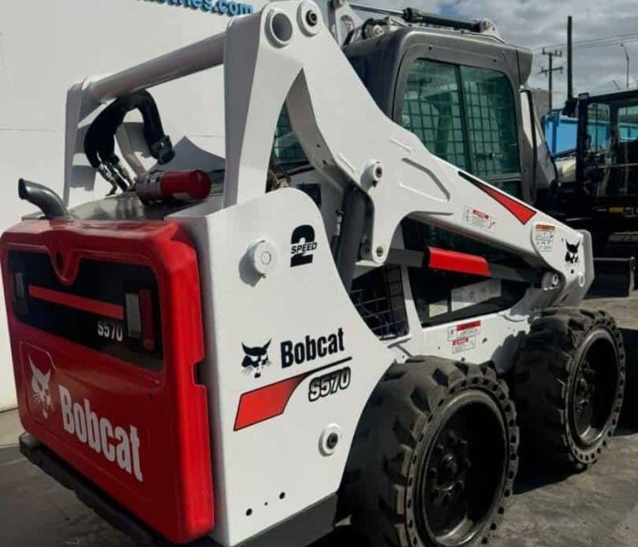 2016-Bobcat-S570-Skid-Steer-Loader-10039-5.jpeg
