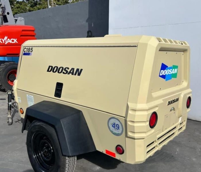 2016-DOOSAN-185-CFM-diesel-air-compressor-11049-4.jpg