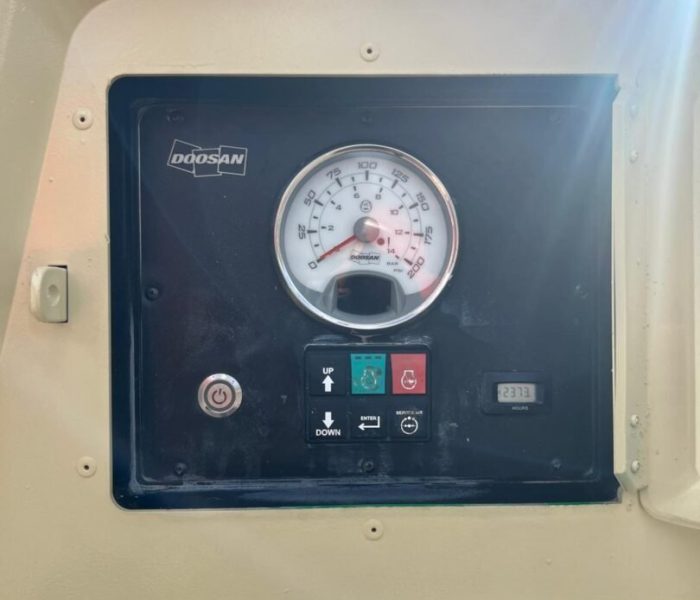 2016-DOOSAN-185-CFM-diesel-air-compressor-11049-6.jpg