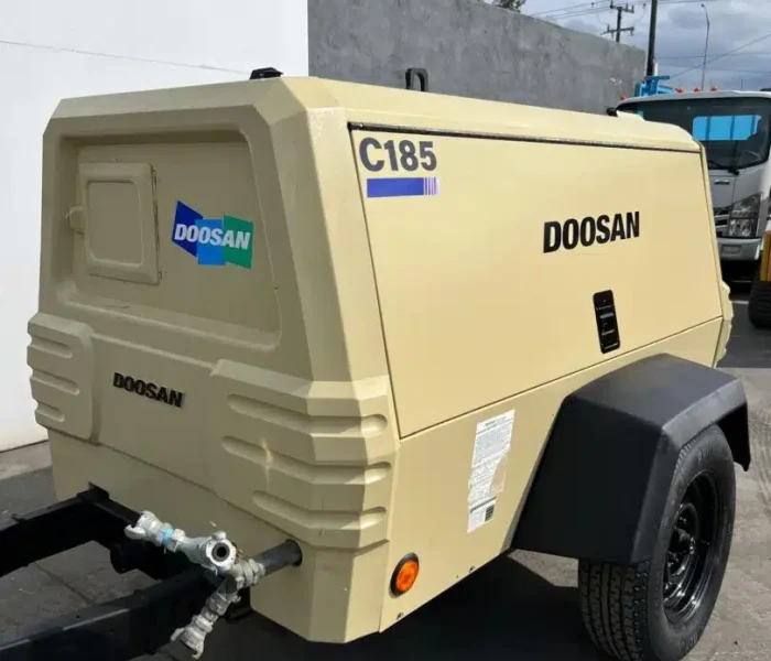 2016-DOOSAN-185-CFM-diesel-air-compressor-11065-4.webp