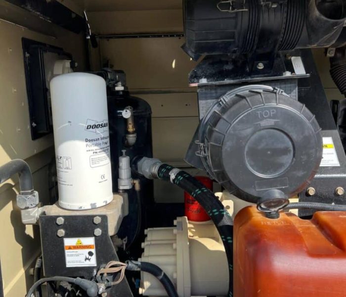 2016-DOOSAN-185-CFM-diesel-air-compressor-11065-8.jpeg