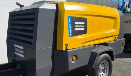 2016-Doosan-400-CFM-Diesel-Air-Compressor-11061-2.jpg