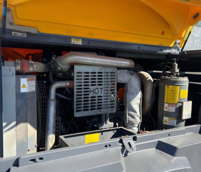 2016-Doosan-400-CFM-Diesel-Air-Compressor-11061-4.jpg