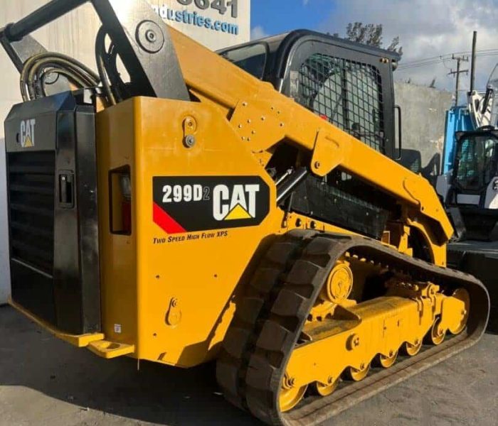 2017-299D2-Skid-Steer-Loader-10093-3.jpg
