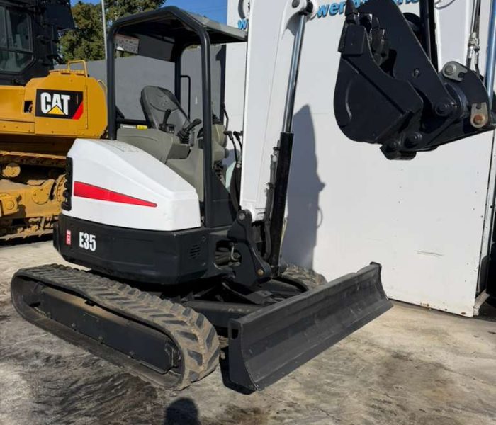 2017 Bobcat E35i Mini Excavator- 320103