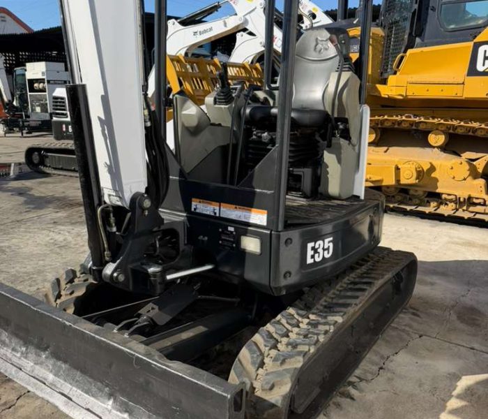 2017 Bobcat E35i Mini Excavator- 320103