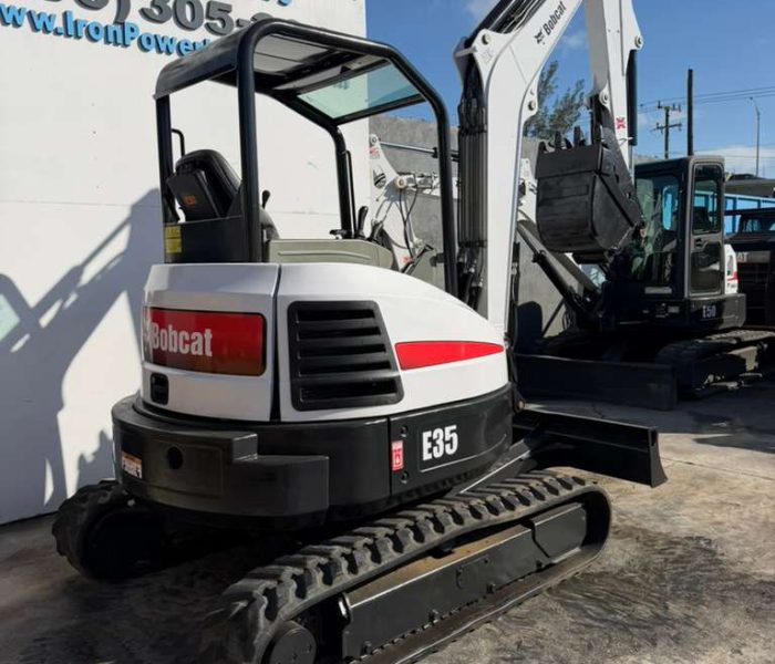 2017 Bobcat E35i Mini Excavator- 320103