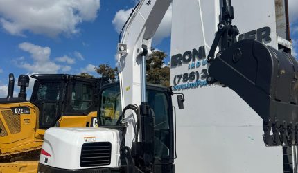 2017 Bobcat E85 Mini excavator-320109