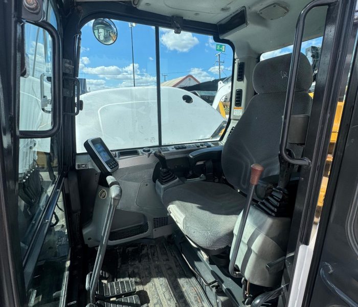 2017 Bobcat E85 Mini excavator-320109