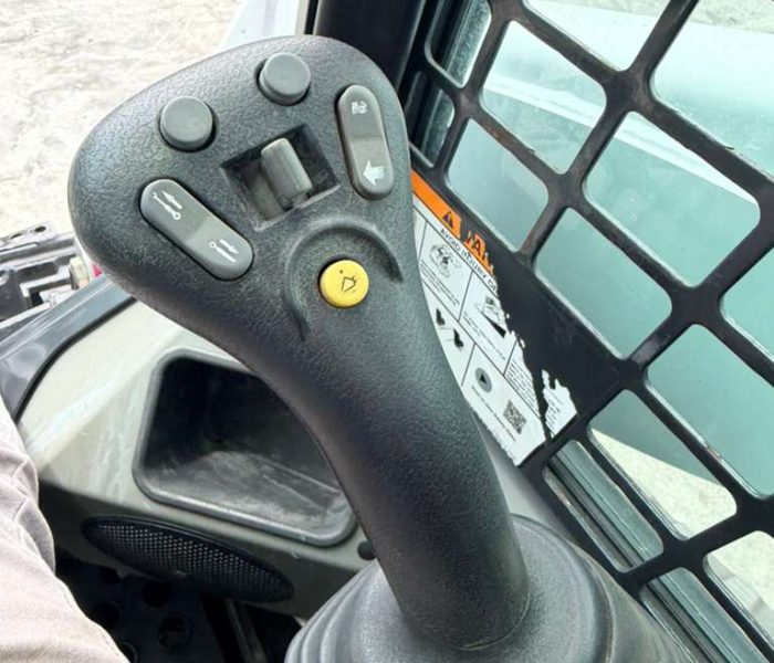 2017 Bobcat T650 Skid Steer Loader-320147