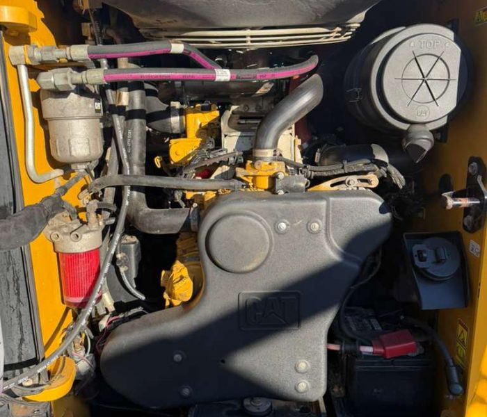 2017-Caterpillar-299D2-Skid-Steer-32010