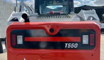2017-T550-Bobcat-Skid-Steer-Loader-10084-5.webp