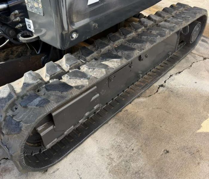 2018-Bobcat-E20-Mini-excavator-320104