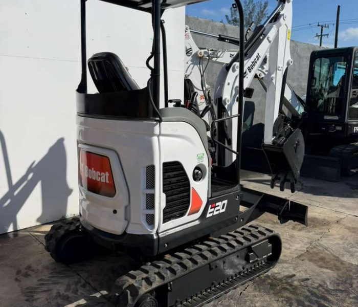 2018-Bobcat-E20-Mini-excavator-320104
