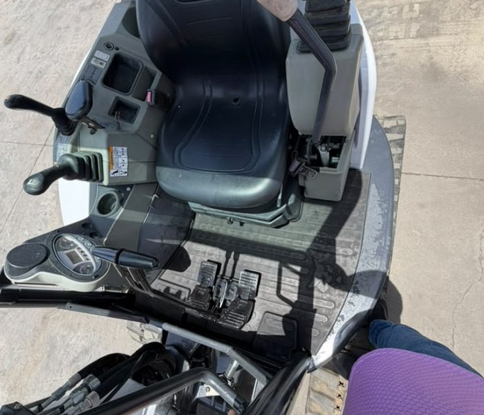 2018-Bobcat-E26-Mini-Excavator-320175