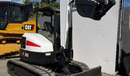 2018-Bobcat-E45-Mini-Excavator-32050