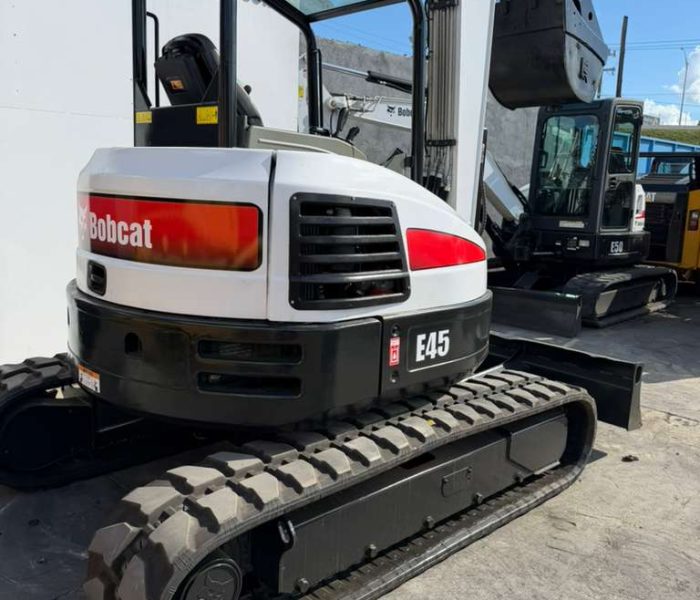 2018-Bobcat-E45-Mini-Excavator-32050