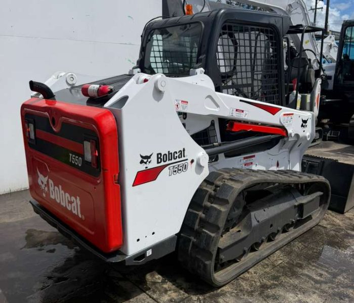 2018-Bobcat-T550-Skid-Steer-Loader-320122