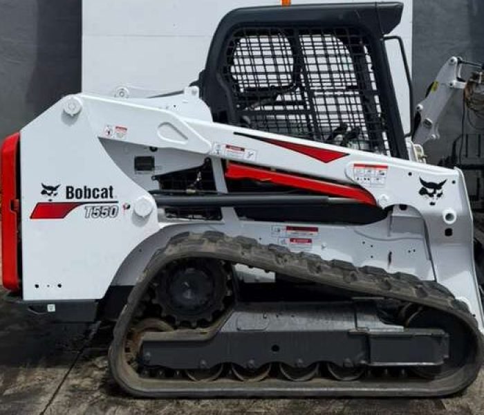 2018-Bobcat-T550-Skid-Steer-Loader-320122