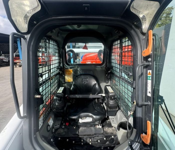 2018-Bobcat-T740-Compact-Track-Loader-10042-6.jpeg