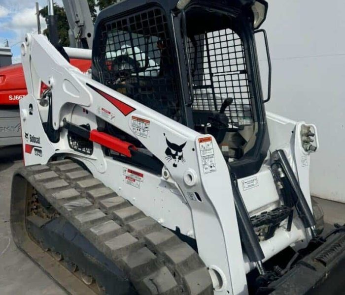 2018-Bobcat-T740-Skid-Steer-Loader-Hydraulic-Aux-High-Flow-2-Speed-Joystick-6.jpeg