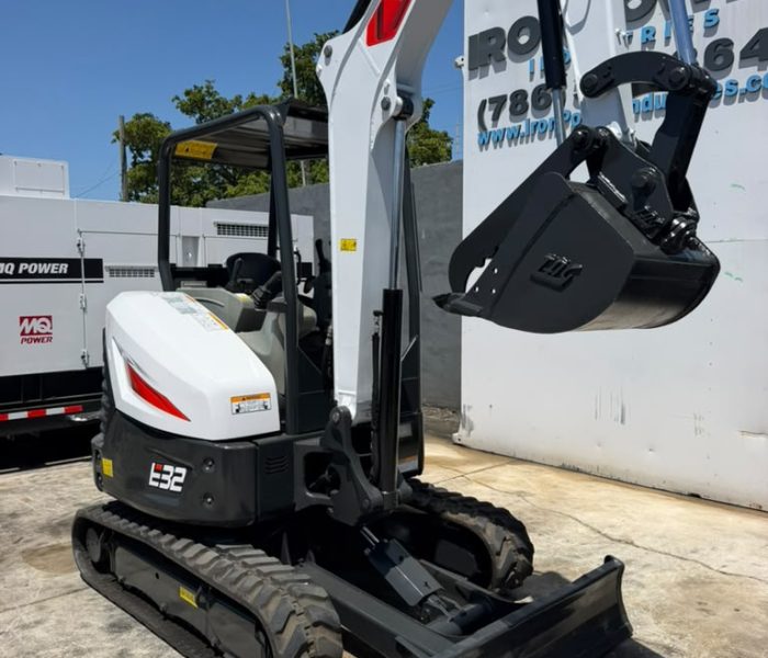 2018 Bobcatb E32 Mini Excavator-320180