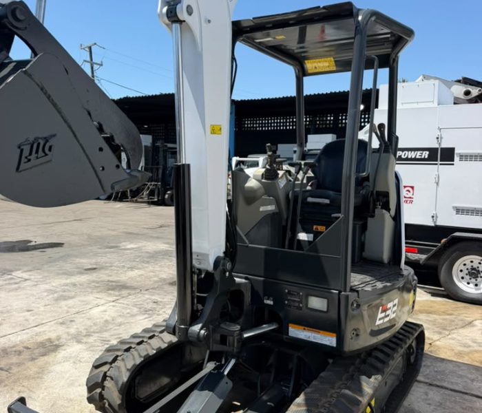 2018 Bobcatb E32 Mini Excavator-320180