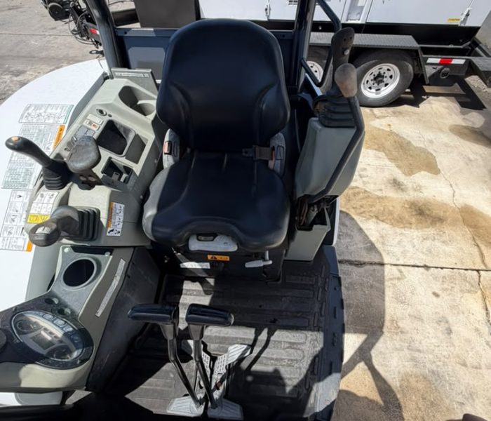 2018 Bobcatb E32 Mini Excavator-320180