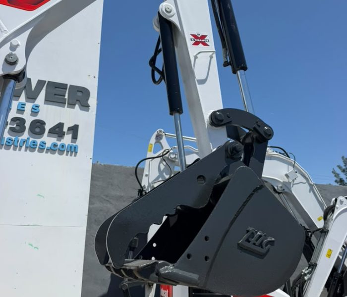 2018 Bobcatb E32 Mini Excavator-320180